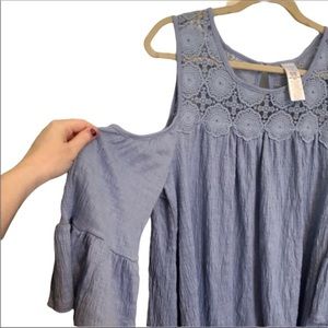 NWOT Time and Tru Blue Cold Shoulder Top Size XL